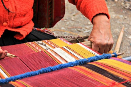 Peruvian-weaving-Perus-most-popular-dish-how-to-make-lomosaltado-450x300.jpg
